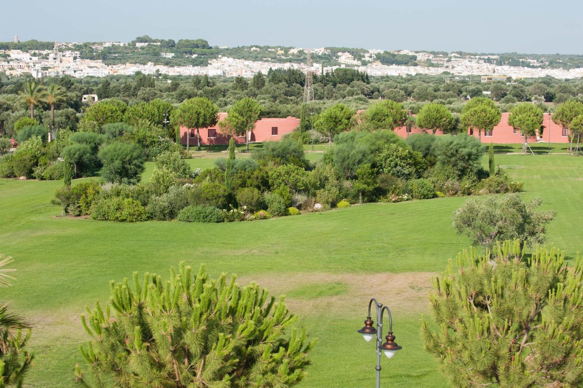 Amaregold Tenuta La Baronessa Resort Tuglie Exteriör bild