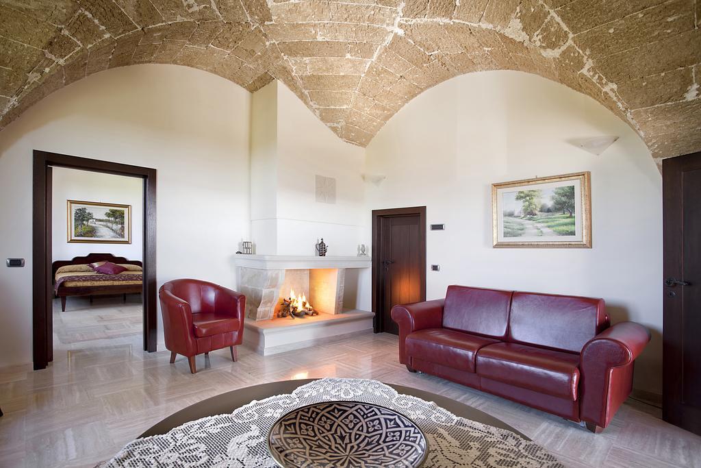 Amaregold Tenuta La Baronessa Resort Tuglie Exteriör bild