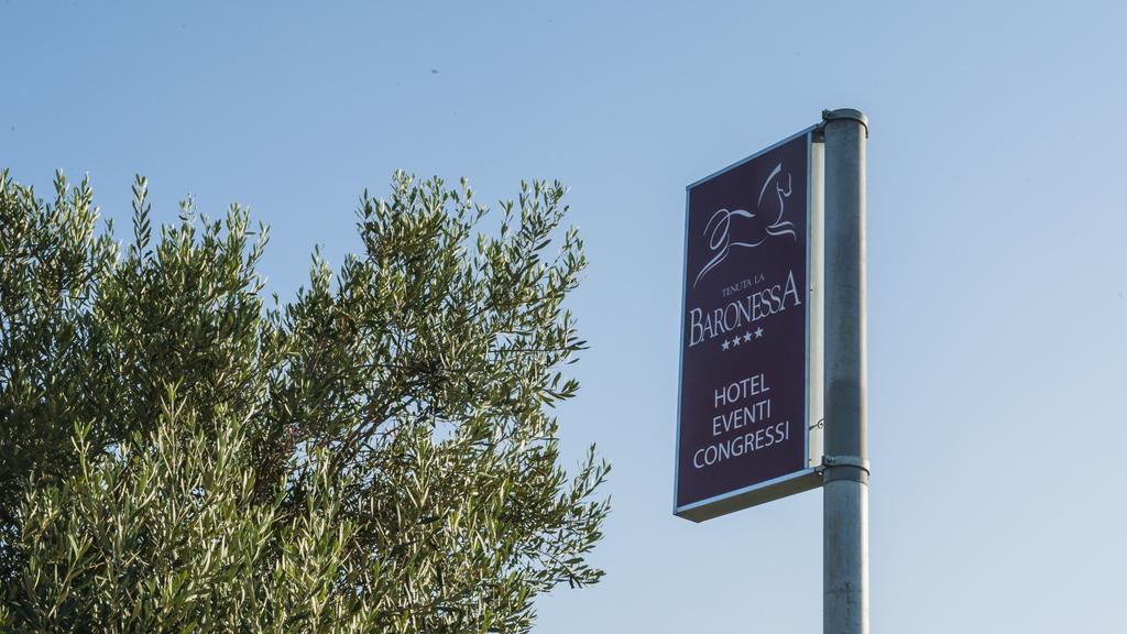 Amaregold Tenuta La Baronessa Resort Tuglie Exteriör bild